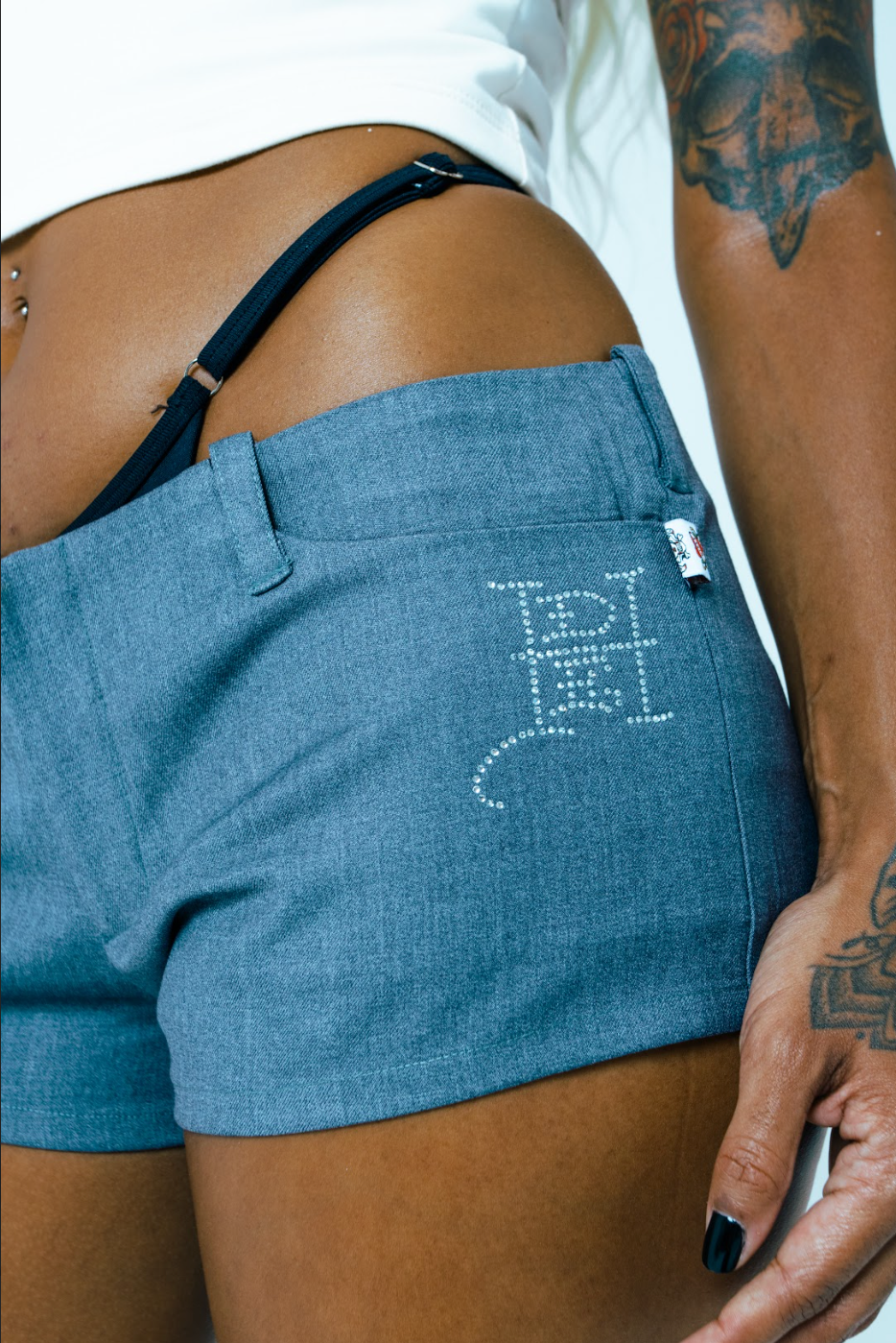Mini Shorts Cinza Alfaiataria "Couture"