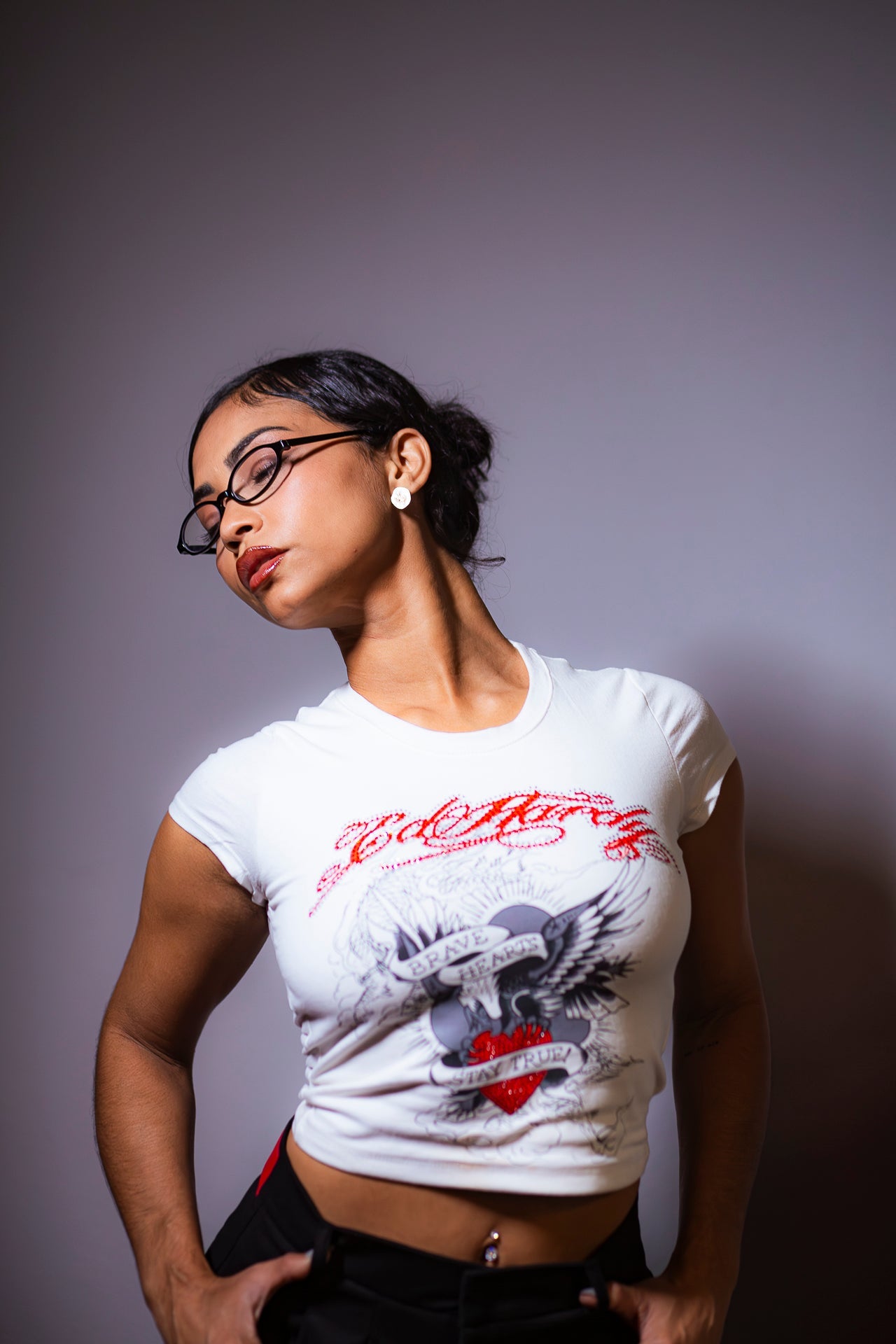 Baby Tee Off White "Brave Hearts"